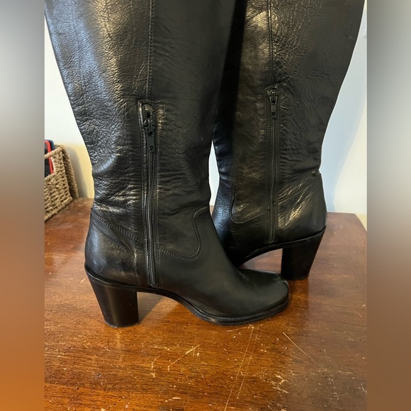 Boemos Italian buttery soft leather tall boots sale size 38 (7.5 US) - Picture 7 of 11